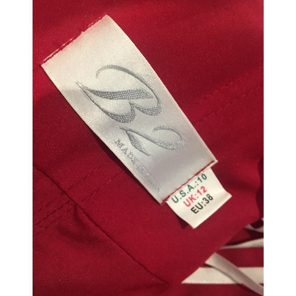 B2 Red dress / gown - Picture 7 of 11